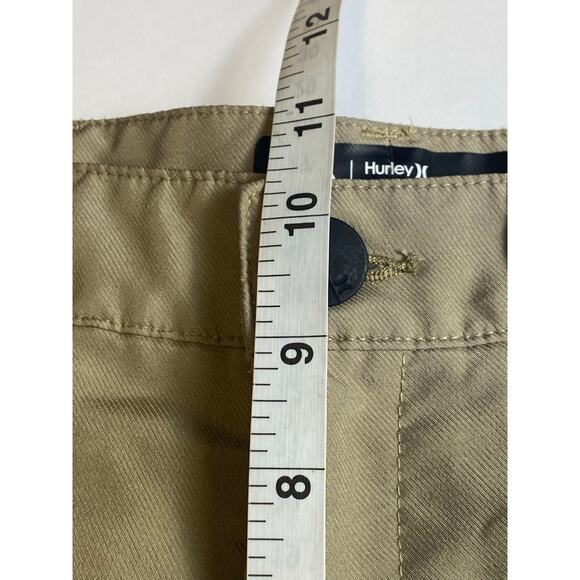 Hurley Boys Khaki Nike Dri Fit 10-inch Inseam Flat Front Shorts Size 20 - Picture 7 of 10